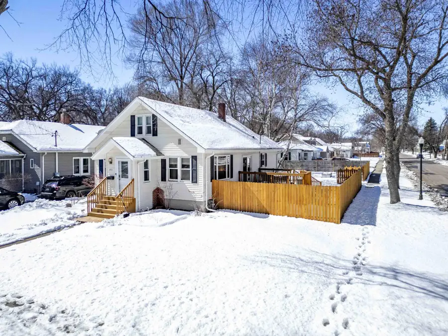 801 15th Street S, Fargo, ND 58103 - #3