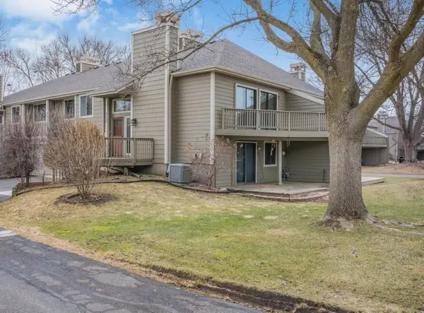 4538 Quantico Lane N, Plymouth, MN 55446