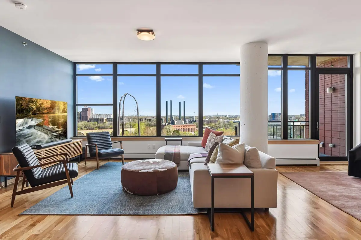 215 10th Avenue S #708, Minneapolis, MN 55415 - #1