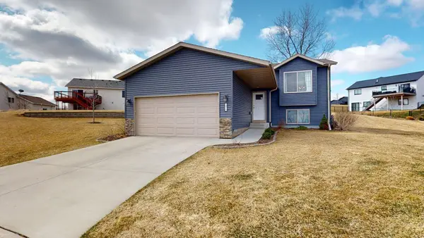 3974 Orchardview Lane Nw, Rochester, MN 55901