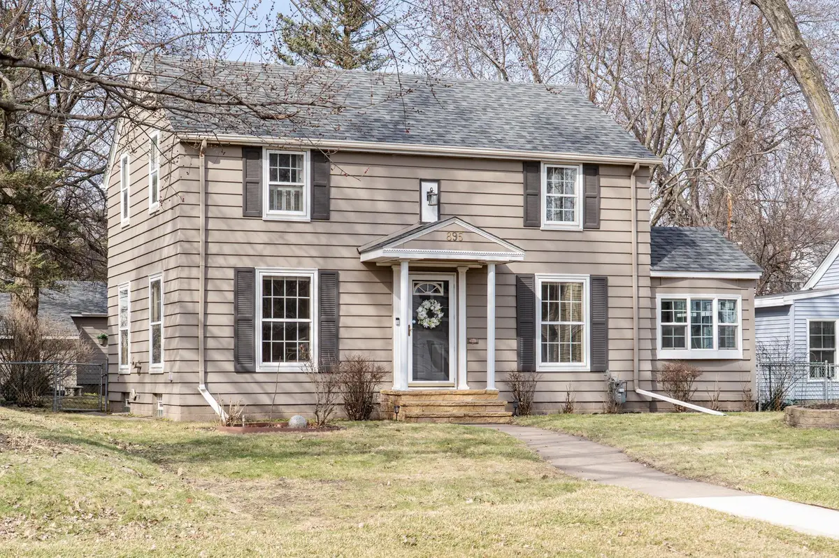 895 Parkview Avenue, Saint Paul, MN 55117 - #1