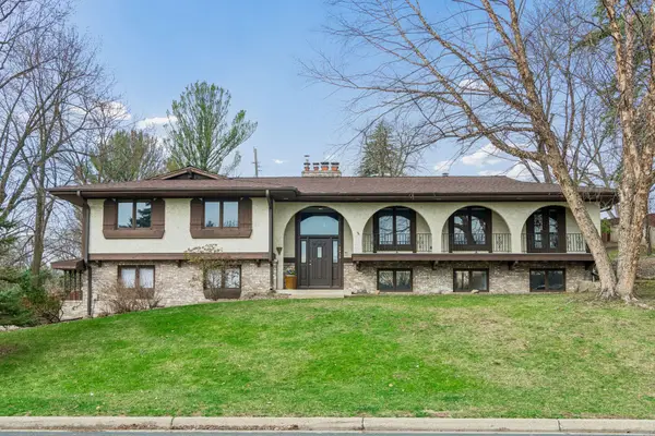 1815 Noble Drive N, Golden Valley, MN 55422
