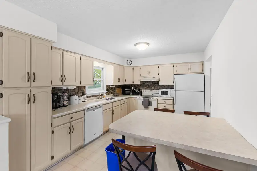 440 Queenan Avenue S, Lakeland, MN 55043 - #2