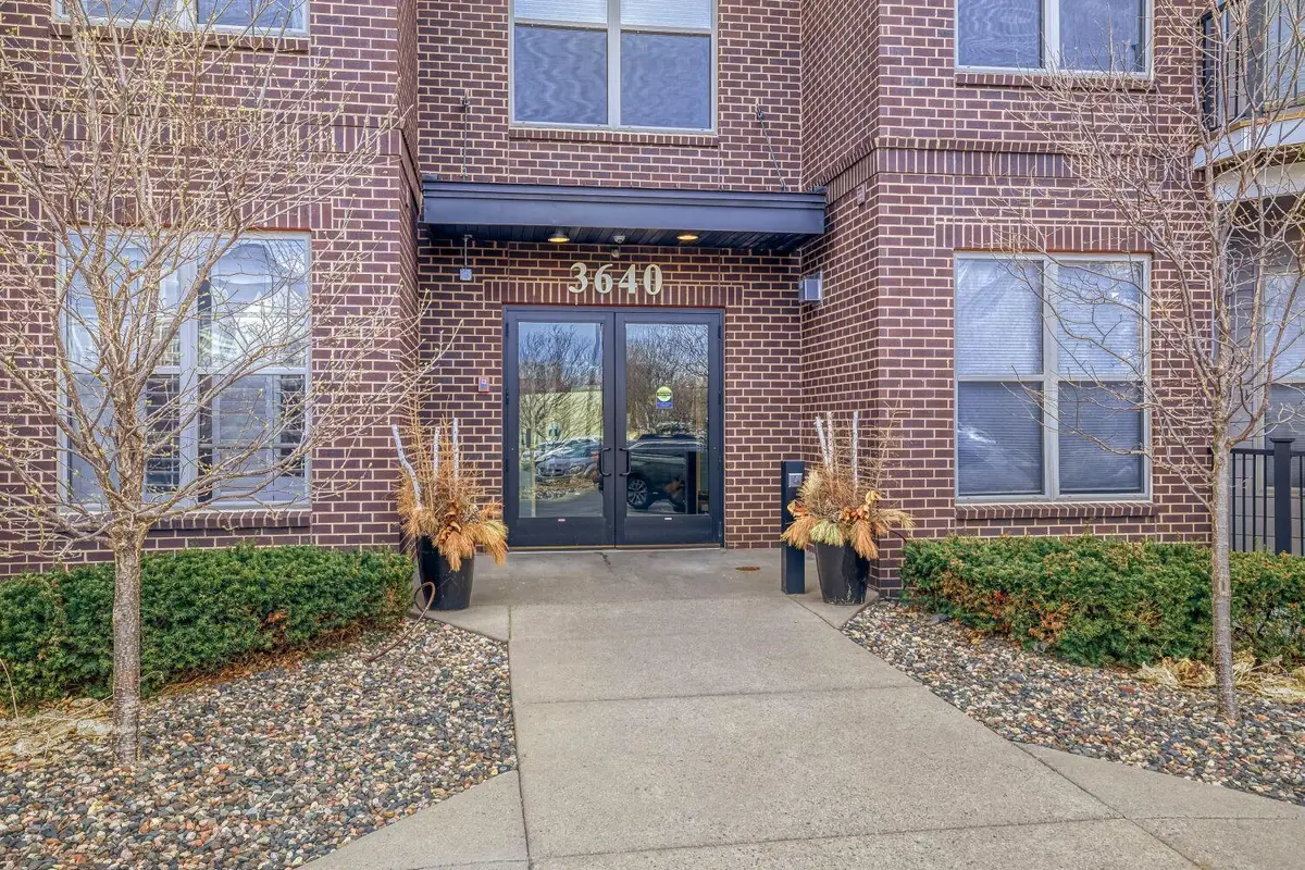 3640 Wooddale Avenue S #109, Saint Louis Park, MN 55416 - #1