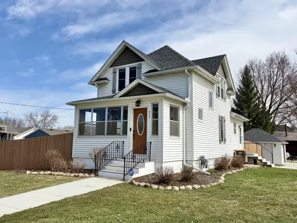 517 Center Avenue S, Hayfield, MN 55940