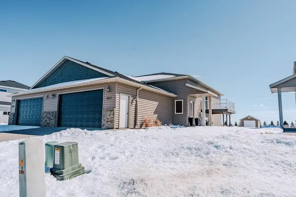 1217 Morningside Drive, Casselton, ND 58012