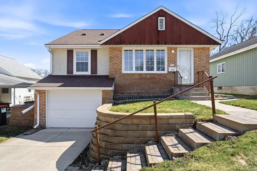 4315 6th Street Ne, Columbia Heights, MN 55421 - #2