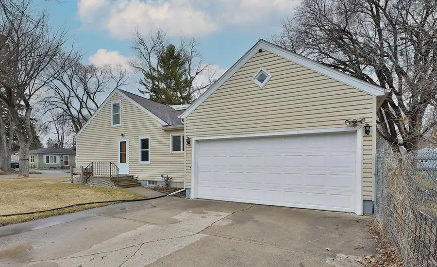 822 1st Street S, Moorhead, MN 56560 - #3