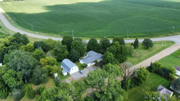 58560 Kirkwood Road, Mankato, MN 56001