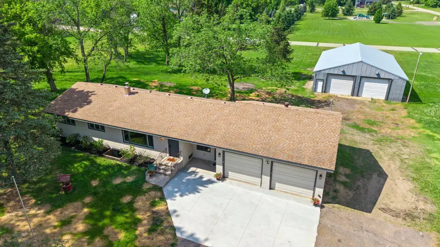 2961 201st Avenue Nw, Oak Grove, MN 55011 - #2