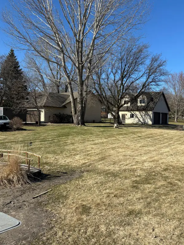11955 Highland Road Nw, Elk River, MN 55330