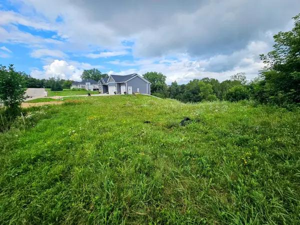 62 Wildridge Drive, Winona, MN 55987