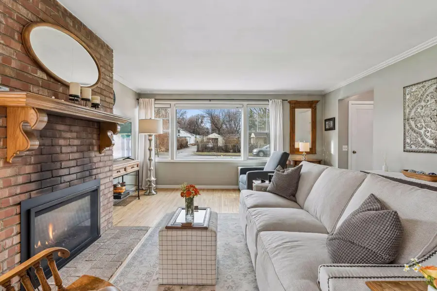 5816 Queen Avenue S, Minneapolis, MN 55410 - #3