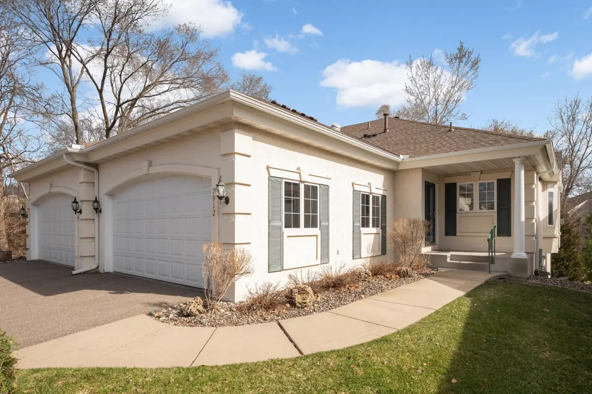 7912 Victoria Curve, Saint Louis Park, MN 55426 - #1