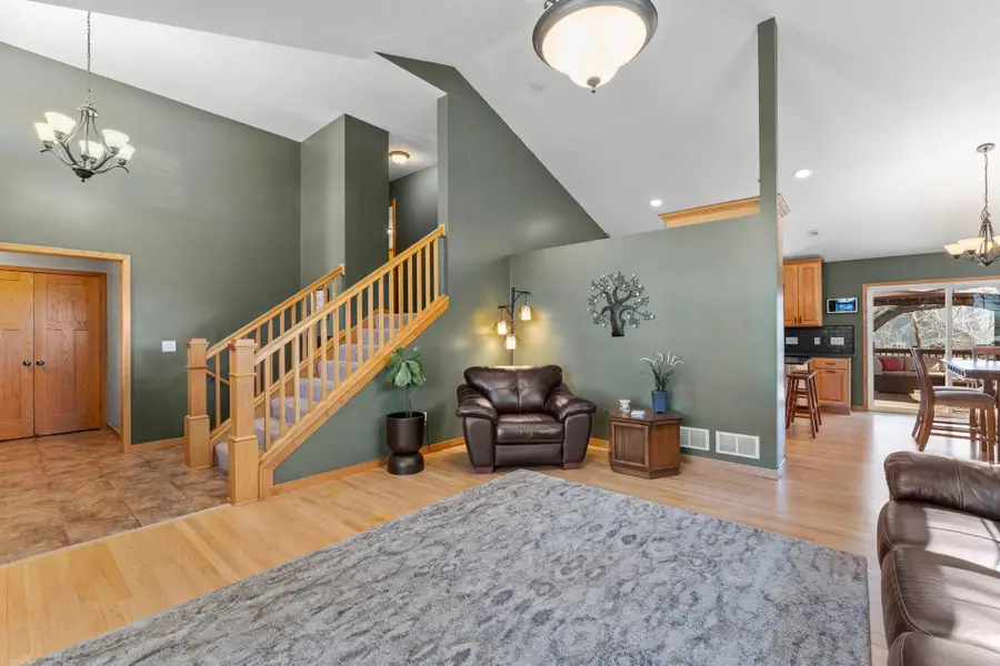 1776 Mcmenemy Street, Maplewood, MN 55117 - #2