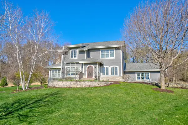 2156 Paris Avenue N, Stillwater, MN 55082