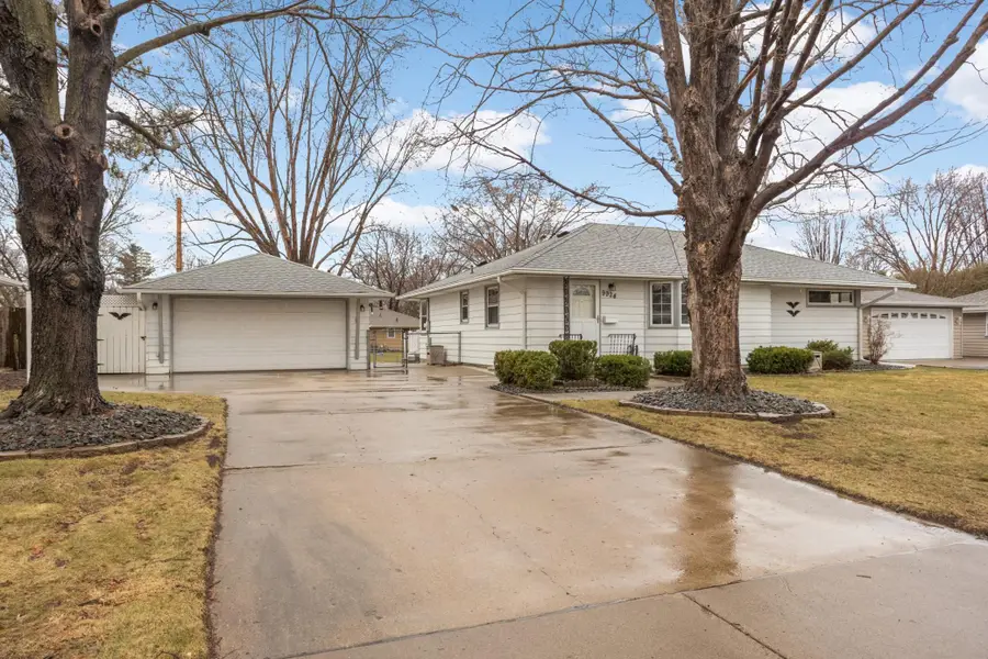 9924 Chicago Avenue S, Bloomington, MN 55420 - #2