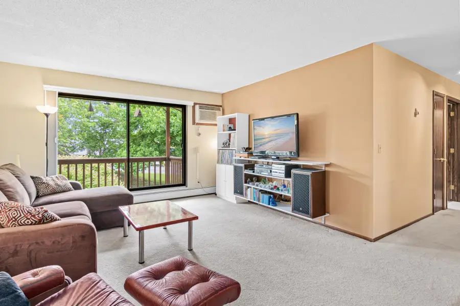 4000 Foss Road #204, Saint Anthony, MN 55421 - #2