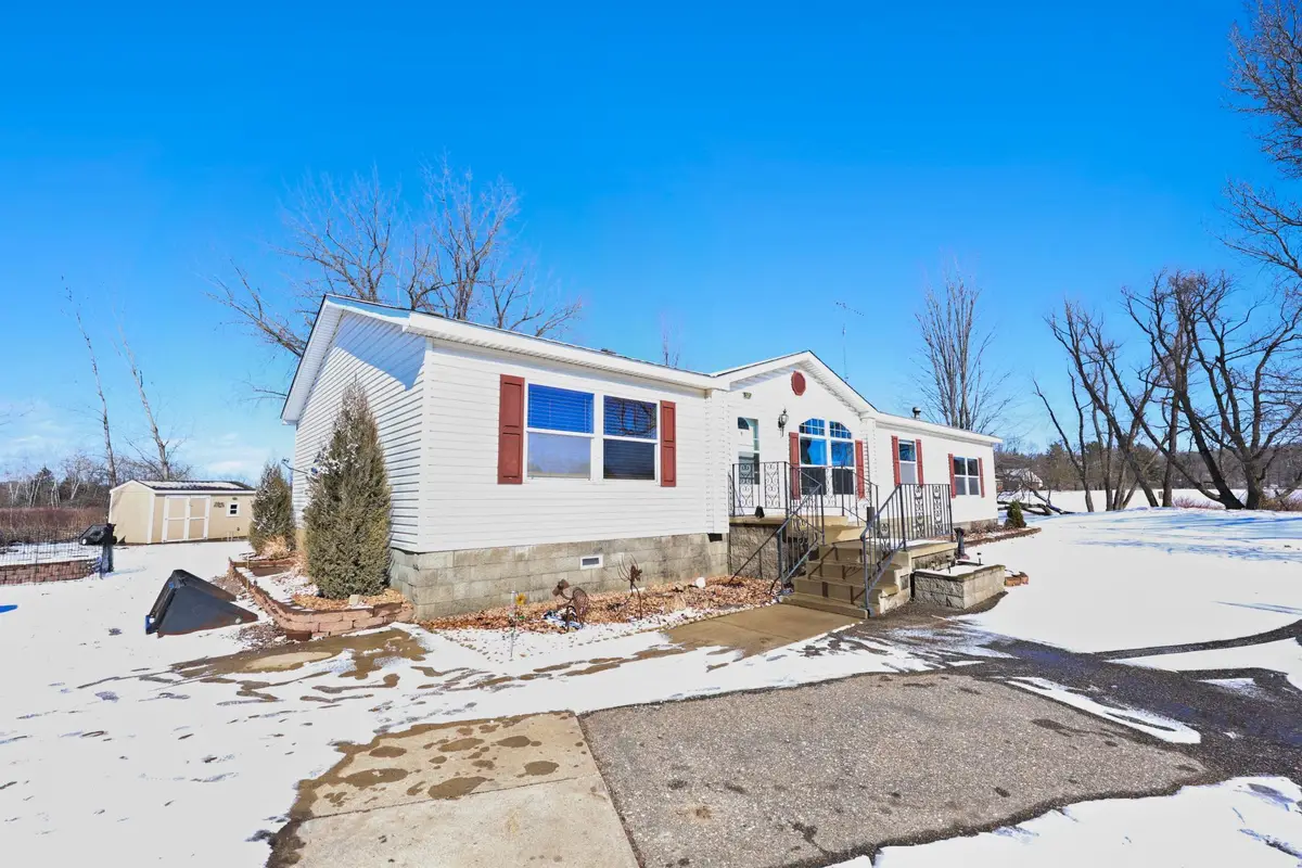 20206 County Road 9 Ne, New London, MN 56273 - #1