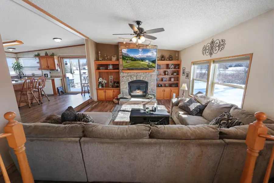 20206 County Road 9 Ne, New London, MN 56273 - #3
