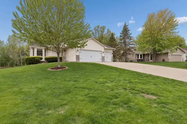 1654 146th Avenue Nw, Andover, MN 55304