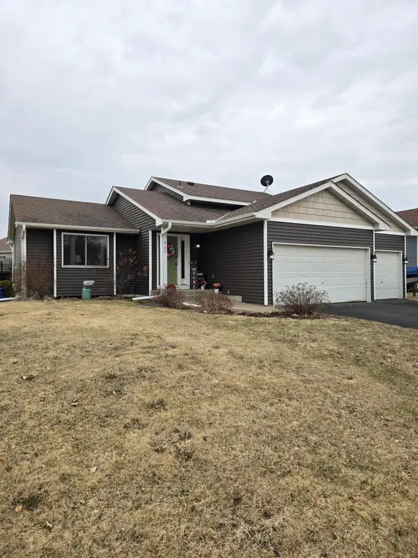 920 W 9th Street, Rush City, MN 55069