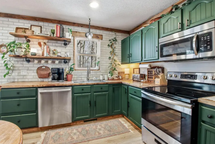 527 10th Avenue, Clear Lake, WI 54005 - #3