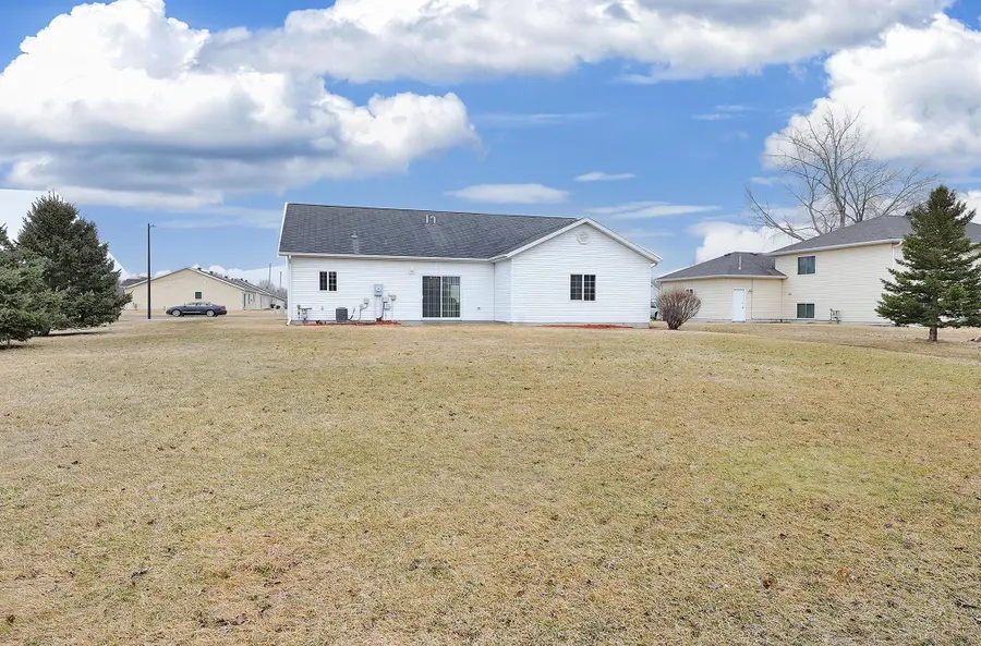 506 2nd Street Nw, Dilworth, MN 56529 - #3