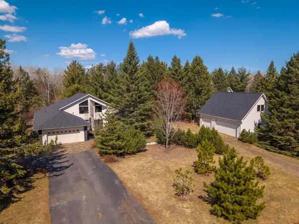 19 Mikaela Lane, Esko, MN 55733