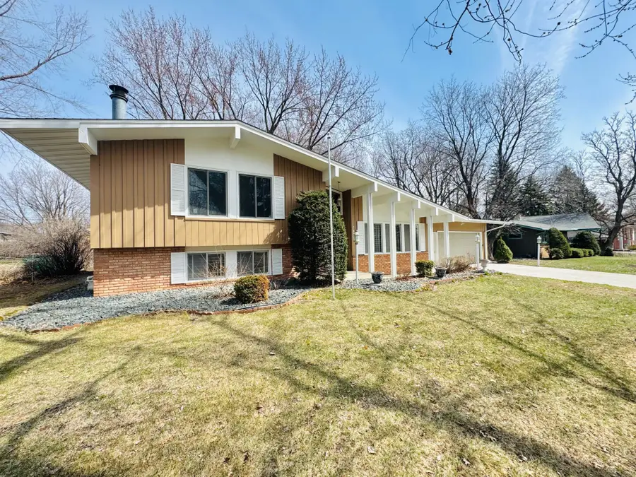 7829 Alden Way Ne, Fridley, MN 55432 - #2