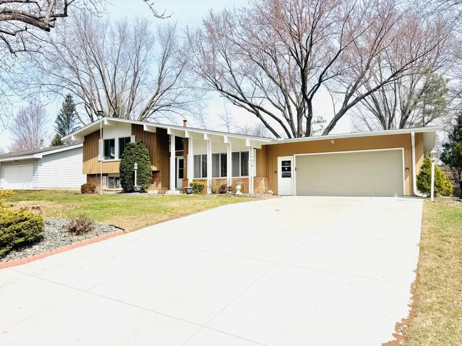 7829 Alden Way Ne, Fridley, MN 55432 - #3