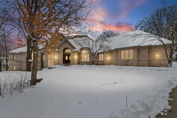 12137 Grandview Terrace, Apple Valley, MN 55124