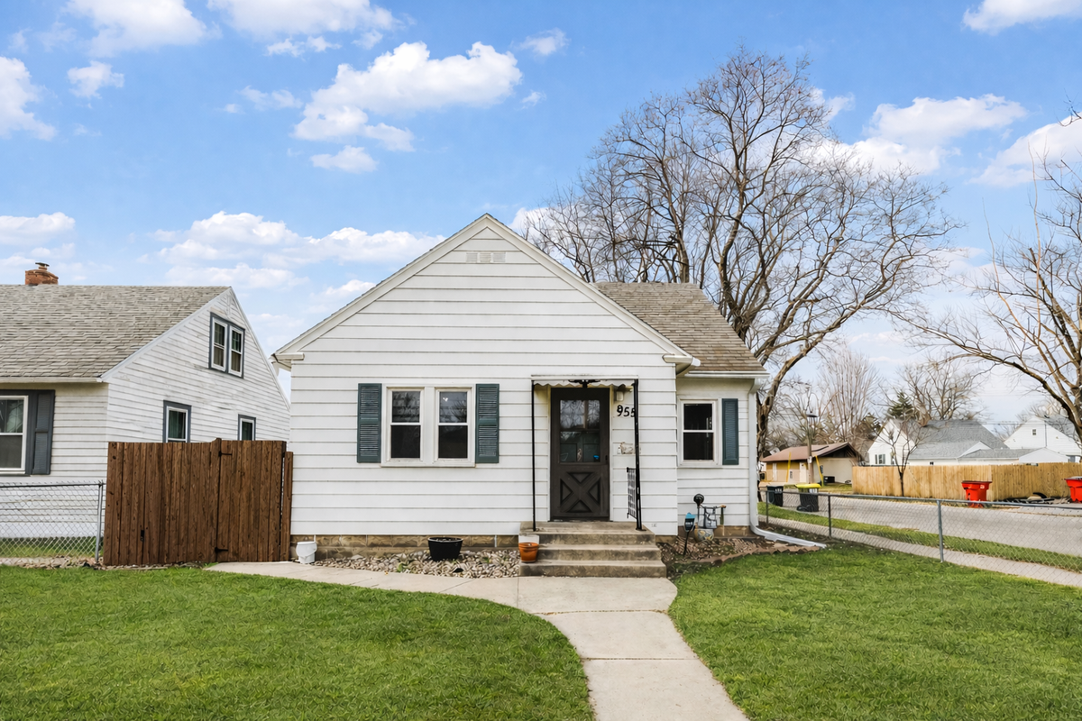 955 12th Avenue Ne, Rochester, MN 55906 - #1