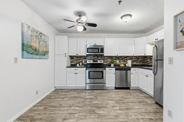2160 Ridge Drive #11, Saint Louis Park, MN 55416