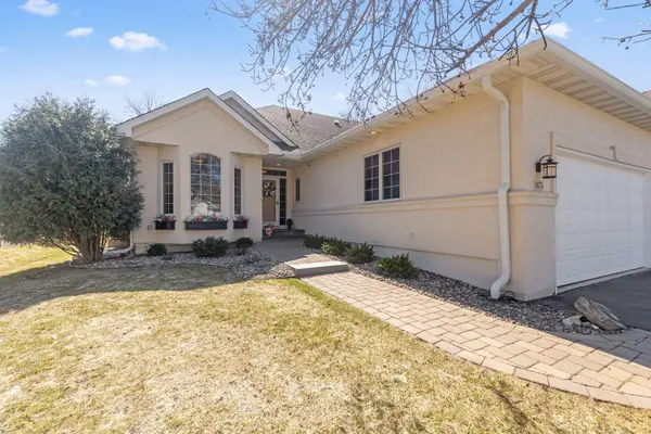 18175 39th Avenue N, Plymouth, MN 55446