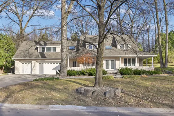 4160 Trillium Lane E, Mound, MN 55364