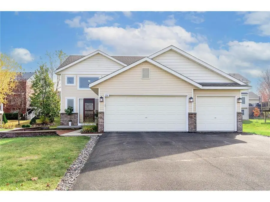 526 Hackney Avenue, Shakopee, MN 55379 - #2