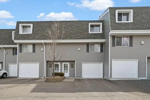 418 Dorland Place, Maplewood, MN 55119
