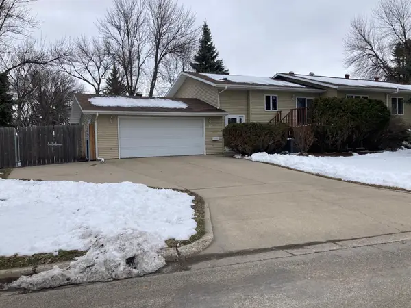 1620 Elm Street S, Moorhead, MN 56560