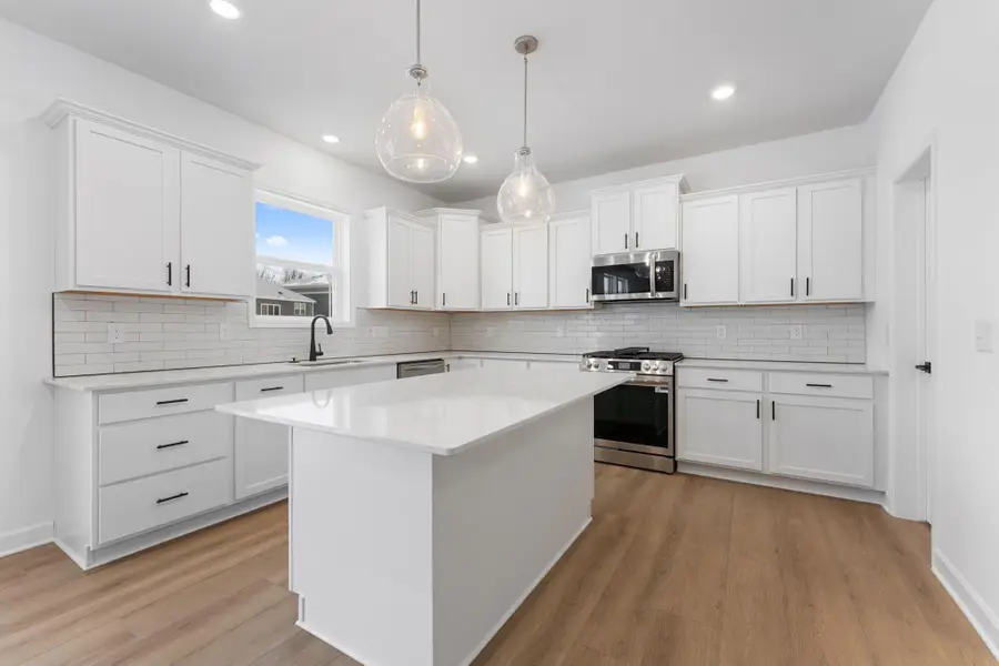 7546 Upper 42nd Street N, Oakdale, MN 55128 - #2