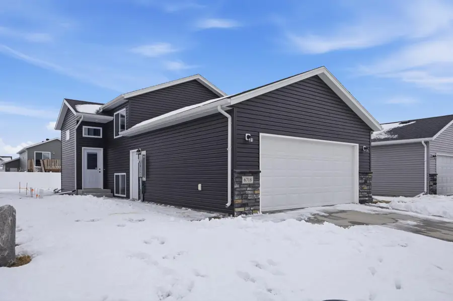 6718 69th Avenue S, Horace, ND 58047 - #2