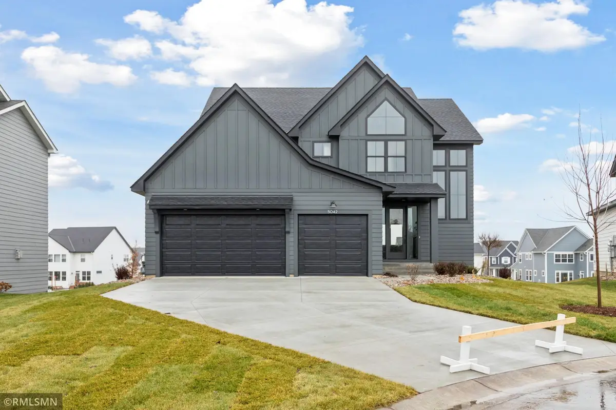 5042 Airlake Draw, Woodbury, MN 55129 - #1