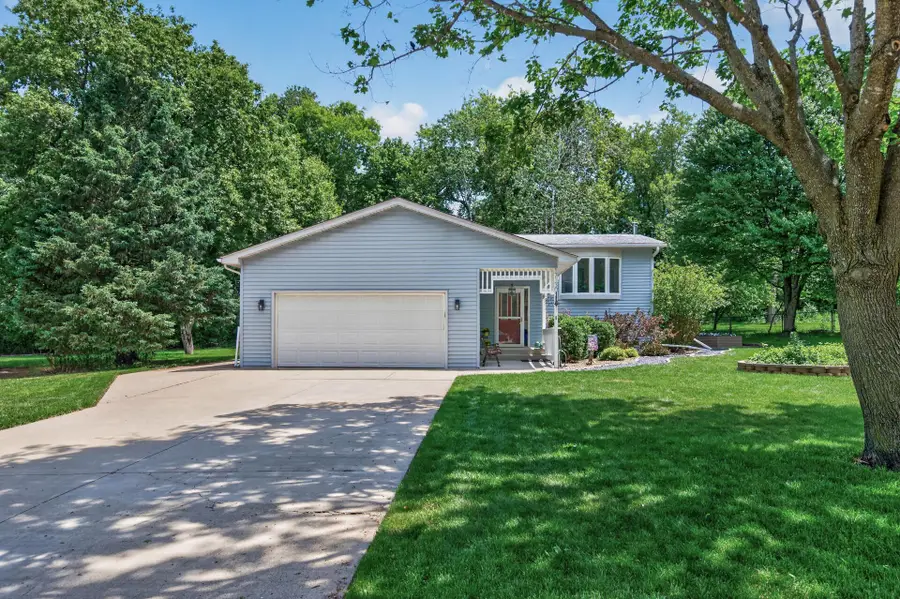 17130 Hemlock Court, Lakeville, MN 55044 - #2