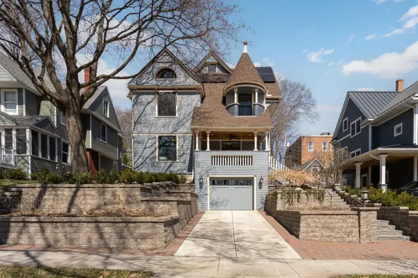 2219 Knapp Street, Saint Paul, MN 55108