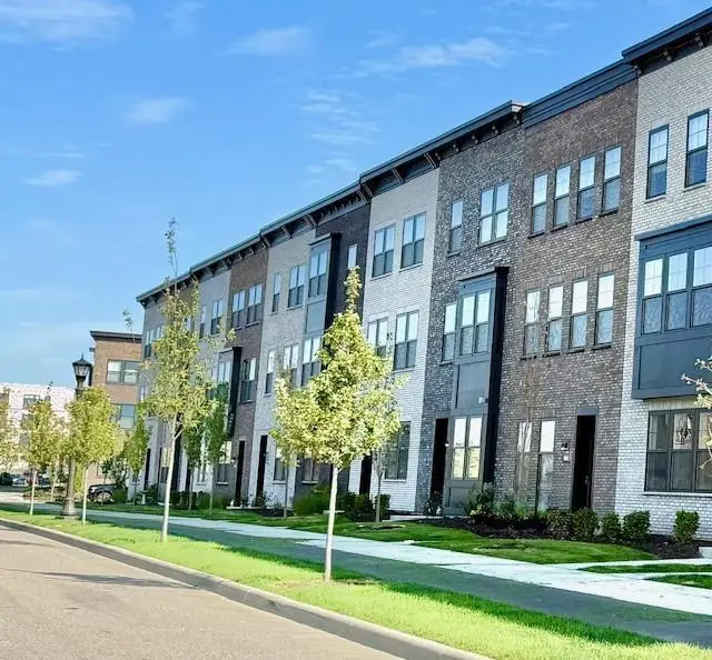 856 Woodlawn Avenue, Saint Paul, MN 55116 - #2