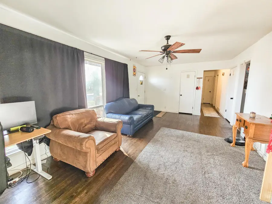 513 E Hollett Street, Tracy, MN 56175 - #3