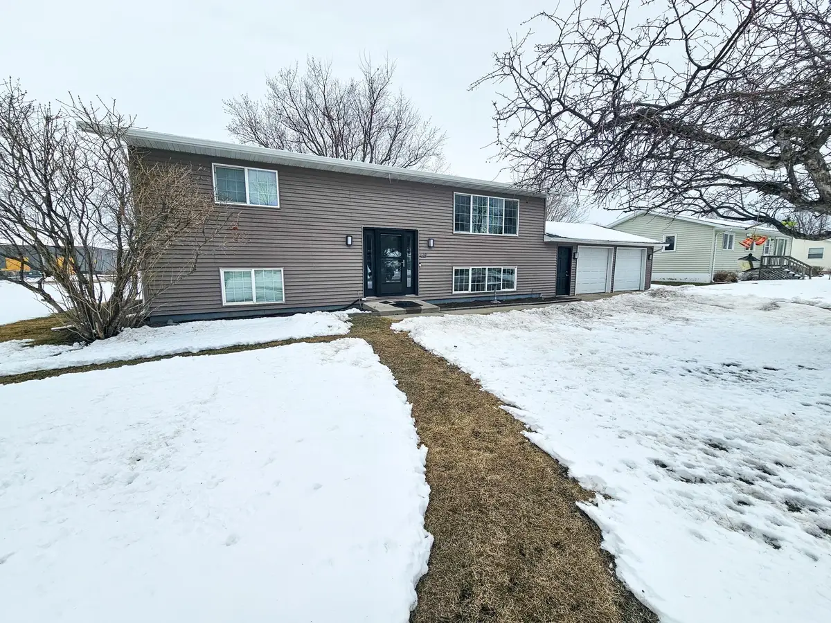 618 Saint Marys Avenue Sw, Red Lake Falls, MN 56750 - #1