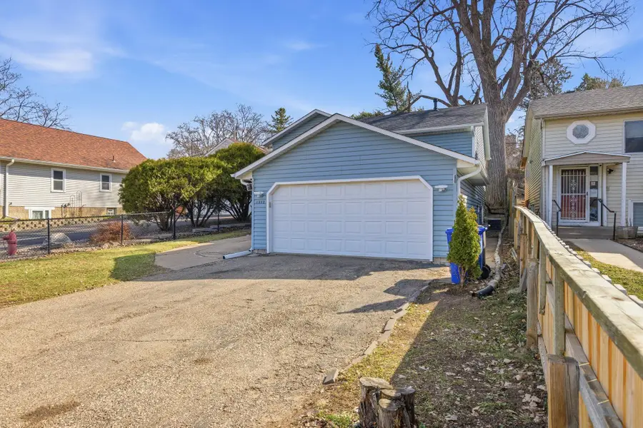 1372 Desoto Street, Saint Paul, MN 55130 - #3