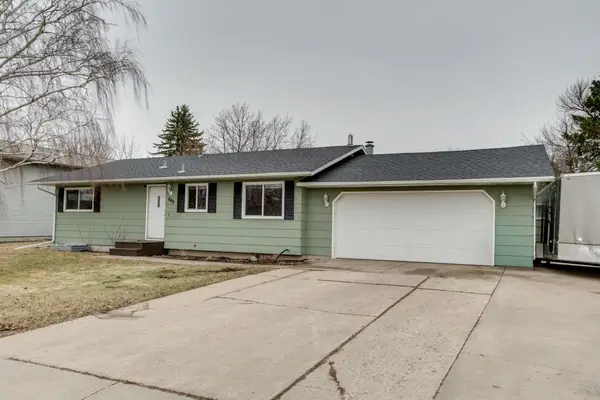 649 7th Avenue E, West Fargo, ND 58078