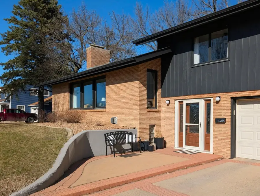 1308 Ridgeview Drive, Montevideo, MN 56265 - #3